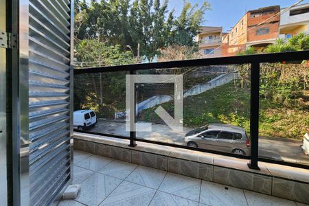 Casa à venda com 168m², 3 quartos e 1 vaga Casa à venda com 168m², 3 quartos e 1 vagaVaranda do Quarto 2