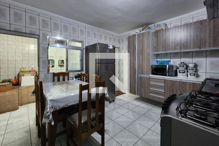 Casa à venda com 168m², 3 quartos e 1 vaga Casa à venda com 168m², 3 quartos e 1 vagaCozinha