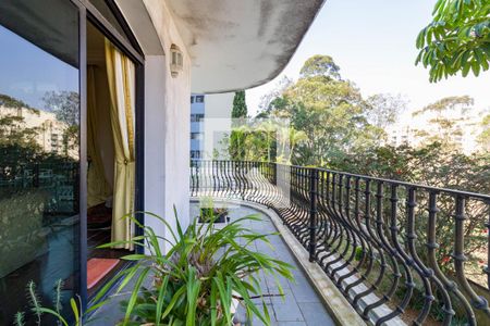 Apartamento à venda com 359m², 4 quartos e 5 vagasvaranda