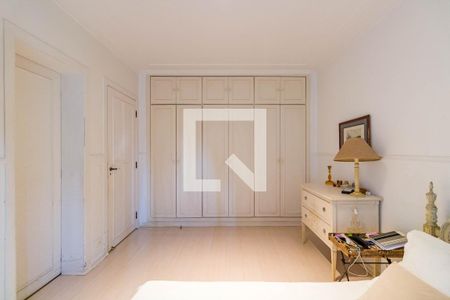 Apartamento à venda com 359m², 4 quartos e 5 vagasQuarto 3