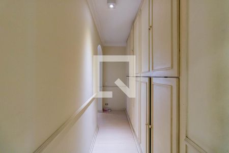 Apartamento à venda com 359m², 4 quartos e 5 vagasCloset