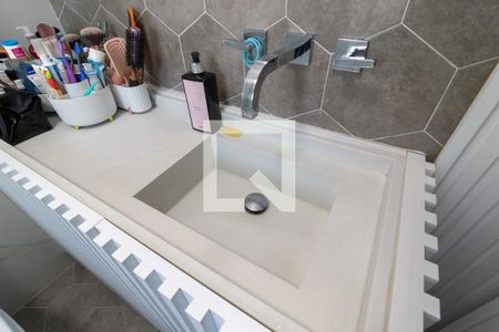 Apartamento à venda com 96m², 3 quartos e 2 vagasBanheiro da Suíte