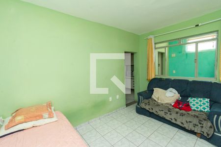 Casa à venda com 180m², 4 quartos e 1 vagaCasa 2 - Sala