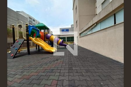 Apartamento à venda com 74m², 2 quartos e 1 vaga