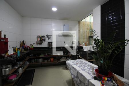 Casa de condomínio à venda com 350m², 3 quartos e sem vagaCozinha