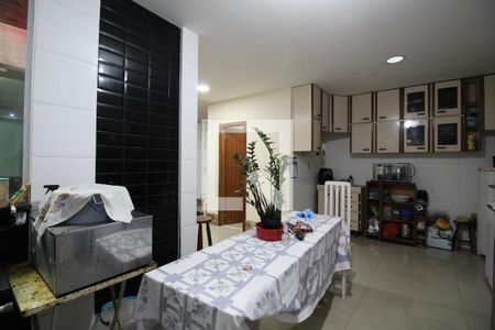 Casa de condomínio à venda com 350m², 3 quartos e sem vagaCozinha