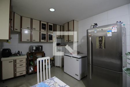 Casa de condomínio à venda com 350m², 3 quartos e sem vagaCozinha