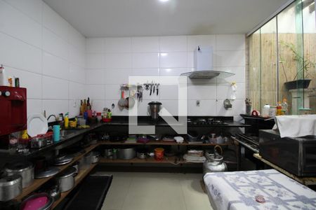 Casa de condomínio à venda com 350m², 3 quartos e sem vagaCozinha