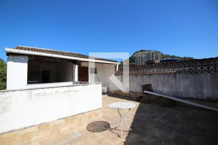 Casa de condomínio à venda com 350m², 3 quartos e sem vagaTerraço