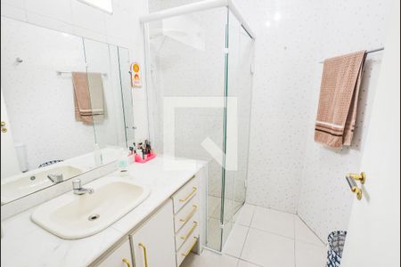 Casa à venda com 214m², 2 quartos e 1 vagaBanheiro da Suíte 1