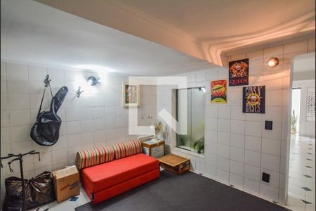 Casa à venda com 214m², 2 quartos e 1 vagaQuarto de Serviço