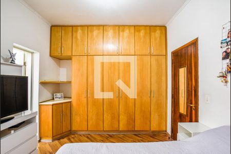 Casa à venda com 214m², 2 quartos e 1 vagaSuíte 1