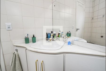 Casa à venda com 214m², 2 quartos e 1 vagaBanheiro da Suíte 2