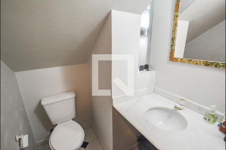 Casa à venda com 214m², 2 quartos e 1 vagaBanheiro de serviço