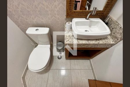 Casa à venda com 212m², 3 quartos e 5 vagas Casa à venda com 212m², 3 quartos e 5 vagasLavabo