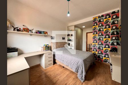 Casa à venda com 212m², 3 quartos e 5 vagas Casa à venda com 212m², 3 quartos e 5 vagasSuite 2