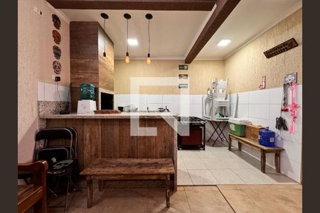 Casa à venda com 212m², 3 quartos e 5 vagas Casa à venda com 212m², 3 quartos e 5 vagasChurrasqueira