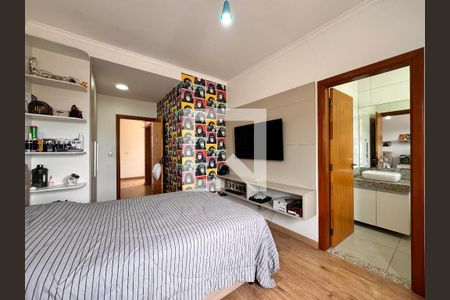 Casa à venda com 212m², 3 quartos e 5 vagas Casa à venda com 212m², 3 quartos e 5 vagasSuite 2