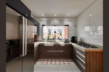 Casa à venda com 212m², 3 quartos e 5 vagas Casa à venda com 212m², 3 quartos e 5 vagasCozinha