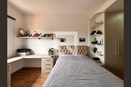 Casa à venda com 212m², 3 quartos e 5 vagas Casa à venda com 212m², 3 quartos e 5 vagasSuite 2