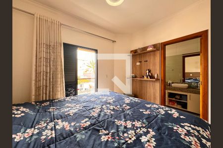 Casa à venda com 212m², 3 quartos e 5 vagas Casa à venda com 212m², 3 quartos e 5 vagasSuite 3