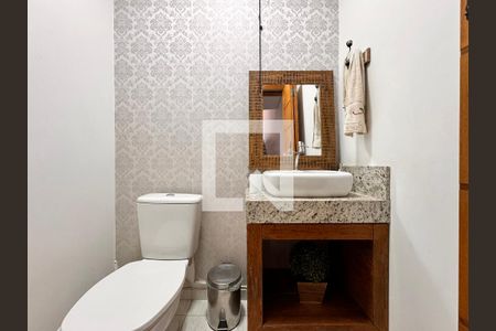 Casa à venda com 212m², 3 quartos e 5 vagas Casa à venda com 212m², 3 quartos e 5 vagasLavabo