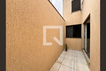 Casa à venda com 212m², 3 quartos e 5 vagas Casa à venda com 212m², 3 quartos e 5 vagasJardim de inverno