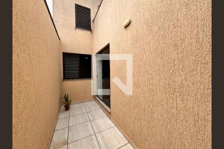 Casa à venda com 212m², 3 quartos e 5 vagas Casa à venda com 212m², 3 quartos e 5 vagasJardim de inverno
