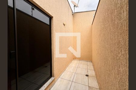 Casa à venda com 212m², 3 quartos e 5 vagas Casa à venda com 212m², 3 quartos e 5 vagasJardim de inverno