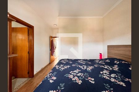 Casa à venda com 212m², 3 quartos e 5 vagas Casa à venda com 212m², 3 quartos e 5 vagasSuite 3