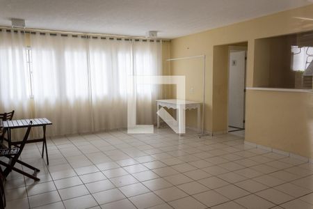 Apartamento para alugar com 50m², 2 quartos e 1 vagaÁrea comum - Salão de festas
