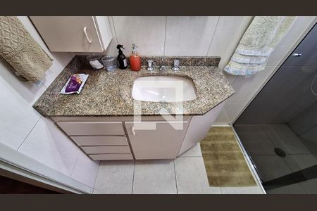 Casa à venda com 220m², 3 quartos e 4 vagas