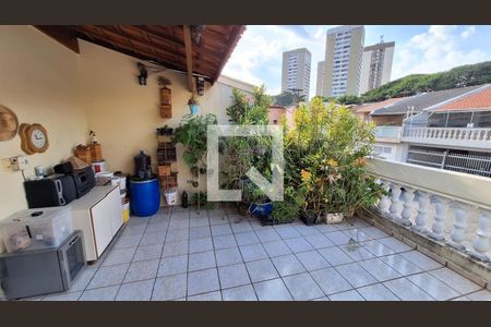 Casa à venda com 220m², 3 quartos e 4 vagas