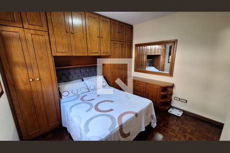 Casa à venda com 220m², 3 quartos e 4 vagas