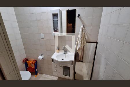 Casa à venda com 220m², 3 quartos e 4 vagas