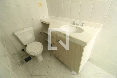 Casa de condomínio à venda com 81m², 3 quartos e 1 vagaBanheiro da suíte 