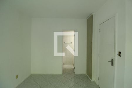 Casa de condomínio à venda com 81m², 3 quartos e 1 vagaSuíte 