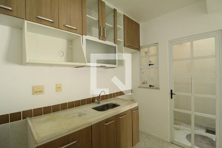 Casa de condomínio à venda com 81m², 3 quartos e 1 vagaCozinha