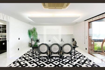 Apartamento à venda com 4 quartos, 800m² em Recreio dos Bandeirantes, Rio de Janeiro