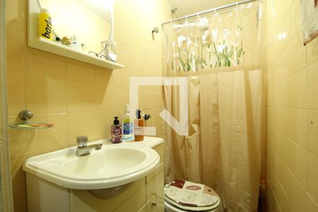 Apartamento para alugar com 103m², 3 quartos e 2 vagasBanheiro de serviço