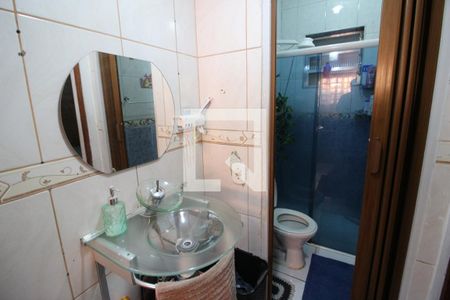 Banheiro de casa à venda com 2 quartos, 45m² em Padroeira, Osasco