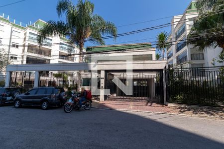 Apartamento à venda com 130m², 3 quartos e 3 vagasFachada do Prédio