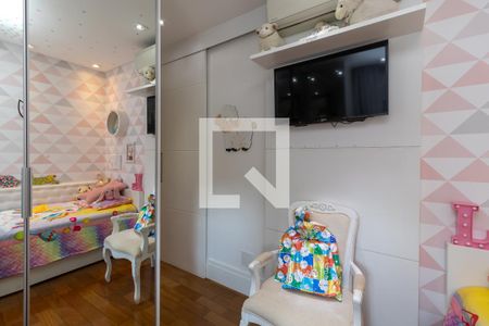 Apartamento à venda com 130m², 3 quartos e 3 vagasSuíte 2