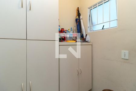 Casa à venda com 150m², 3 quartos e 2 vagasQuarto de Serviço