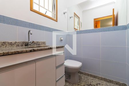 Casa à venda com 150m², 3 quartos e 2 vagasLavabo