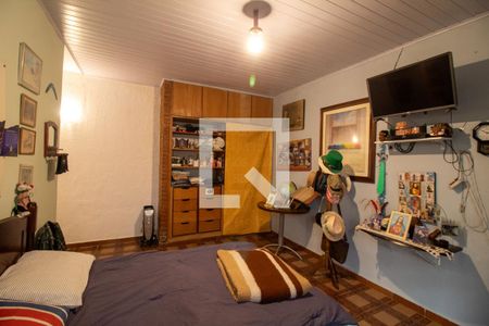 Casa à venda com 220m², 2 quartos e 2 vagas Casa à venda com 220m², 2 quartos e 2 vagasQuarto 2 - Suíte