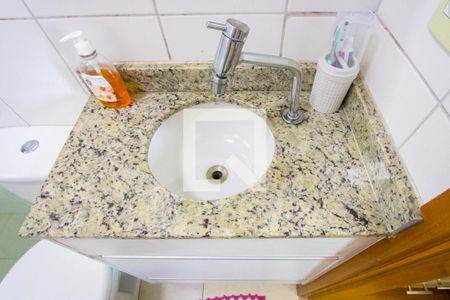 Apartamento à venda com 100m², 3 quartos e 2 vagasBanheiro do quarto 1