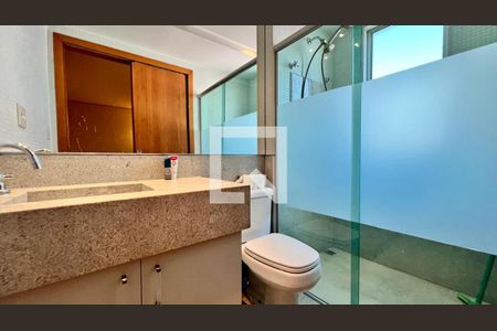 Apartamento à venda com 120m², 3 quartos e 3 vagasbanho