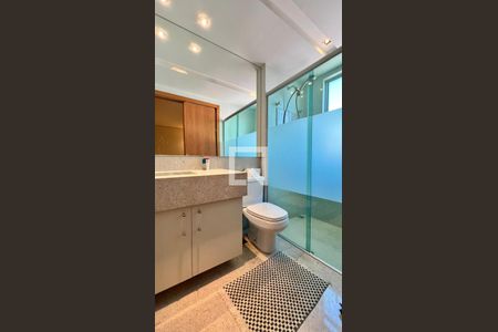 Apartamento à venda com 120m², 3 quartos e 3 vagasbanho