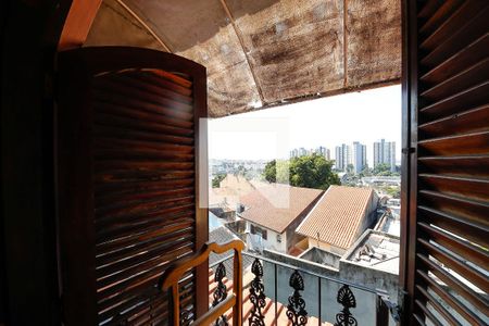 Casa à venda com 245m², 3 quartos e 7 vagasVaranda Quarto 2